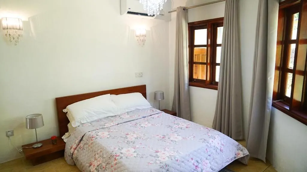 Ogumka, Self Catering , Beoliere, Mahe Hotel Victoria