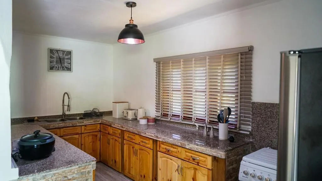 Ogumka, Self Catering , Beoliere, Mahe Hotel Victoria